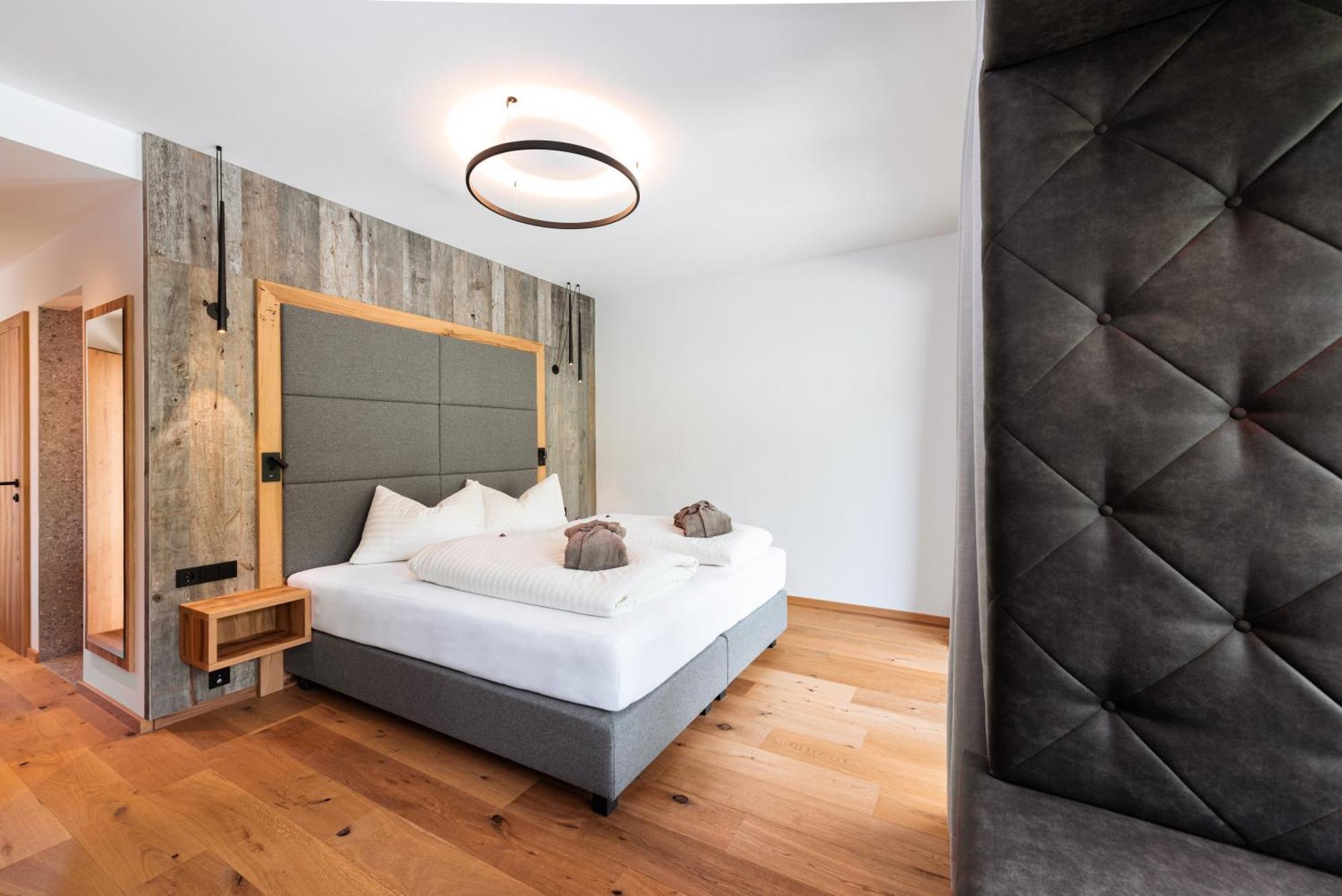 Hotel Lohningerhof Maria Alm am Steinernen Meer Pokoj fotografie